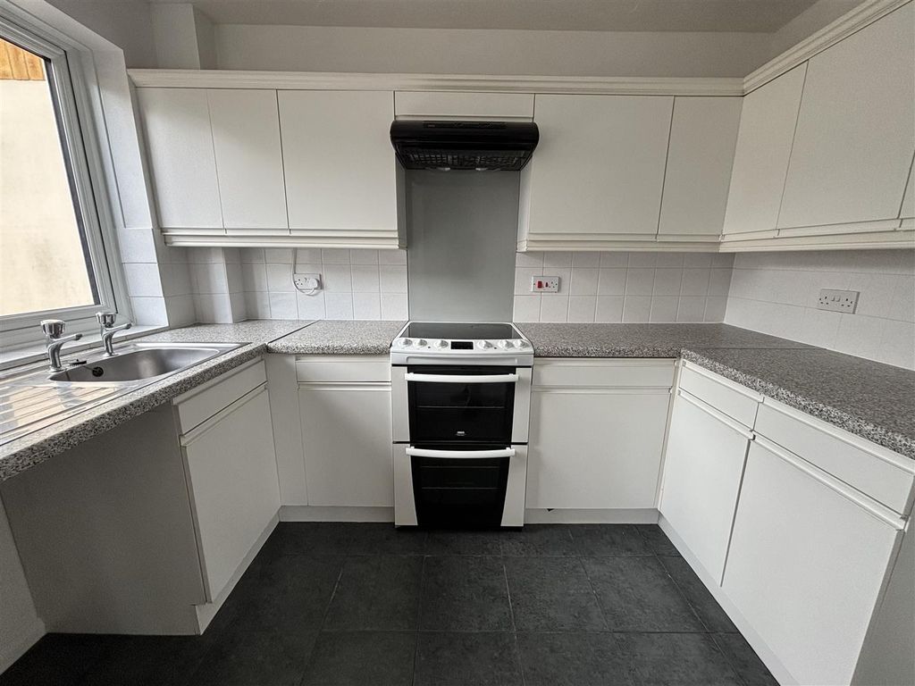 Property photo 3 of 14 Image00001.Jpeg