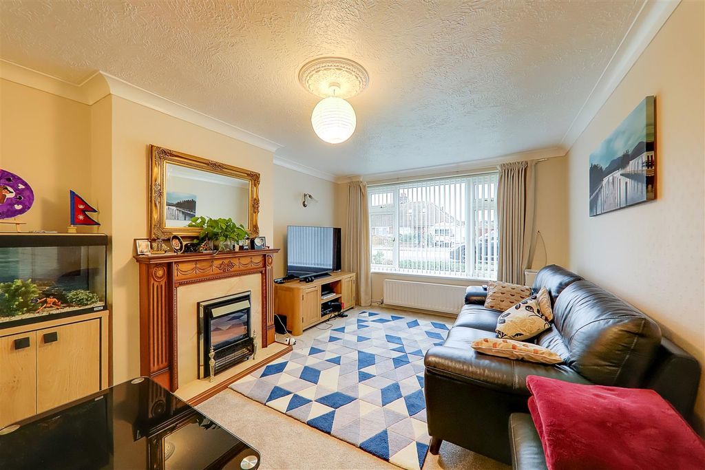 Property photo 2 of 11 Img_9827-Img_9829.Jpg