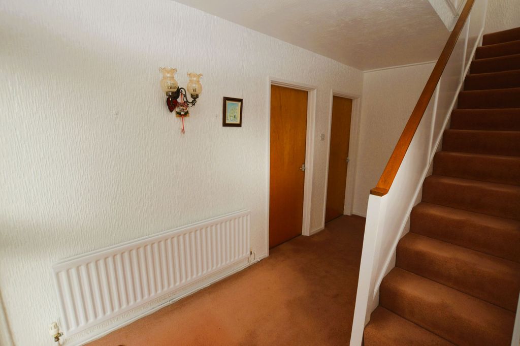 Property photo 3 of 30