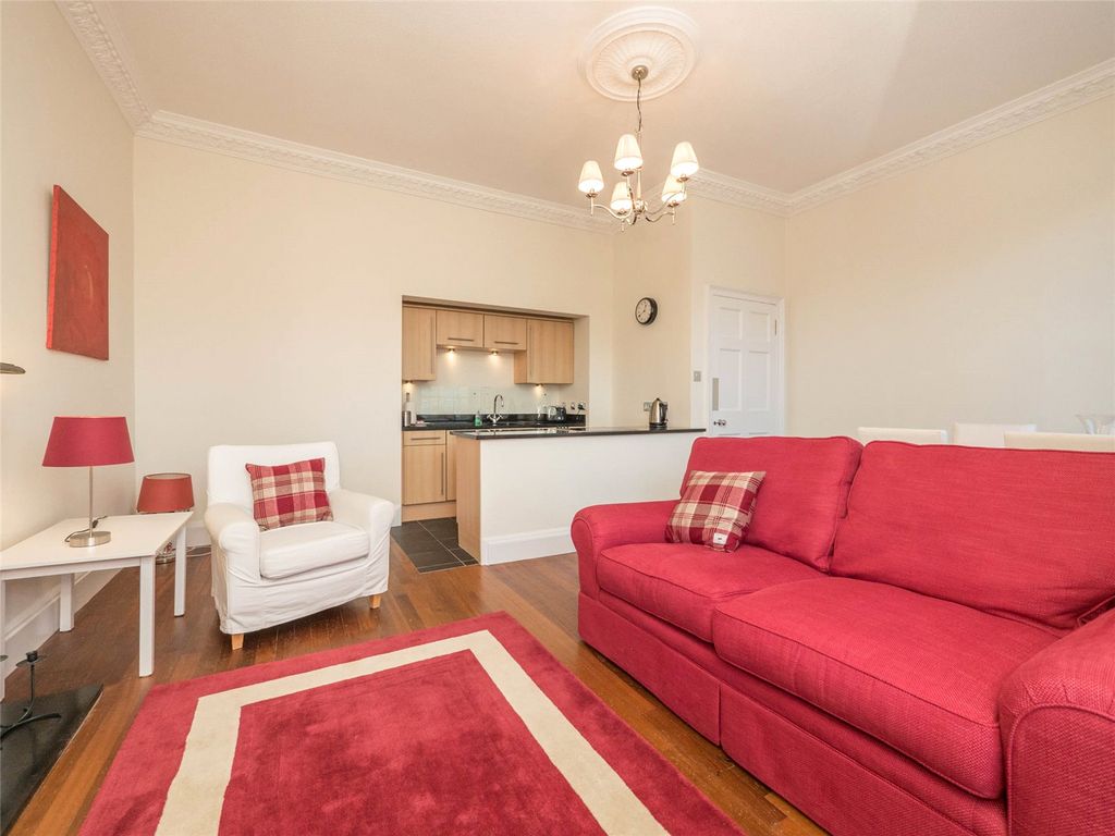 Property photo 2 of 17 Picture No. 14