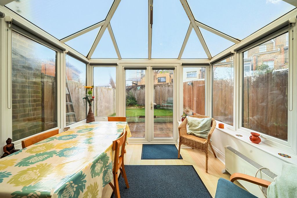 Property photo 3 of 22 1440265-12-69Dd0d...