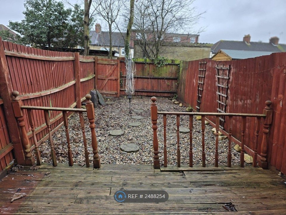 Property photo 3 of 10