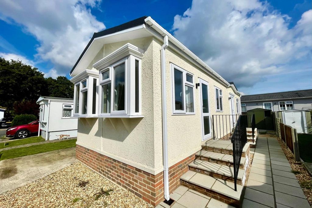 Property photo 1 of 18 Picture No. 06