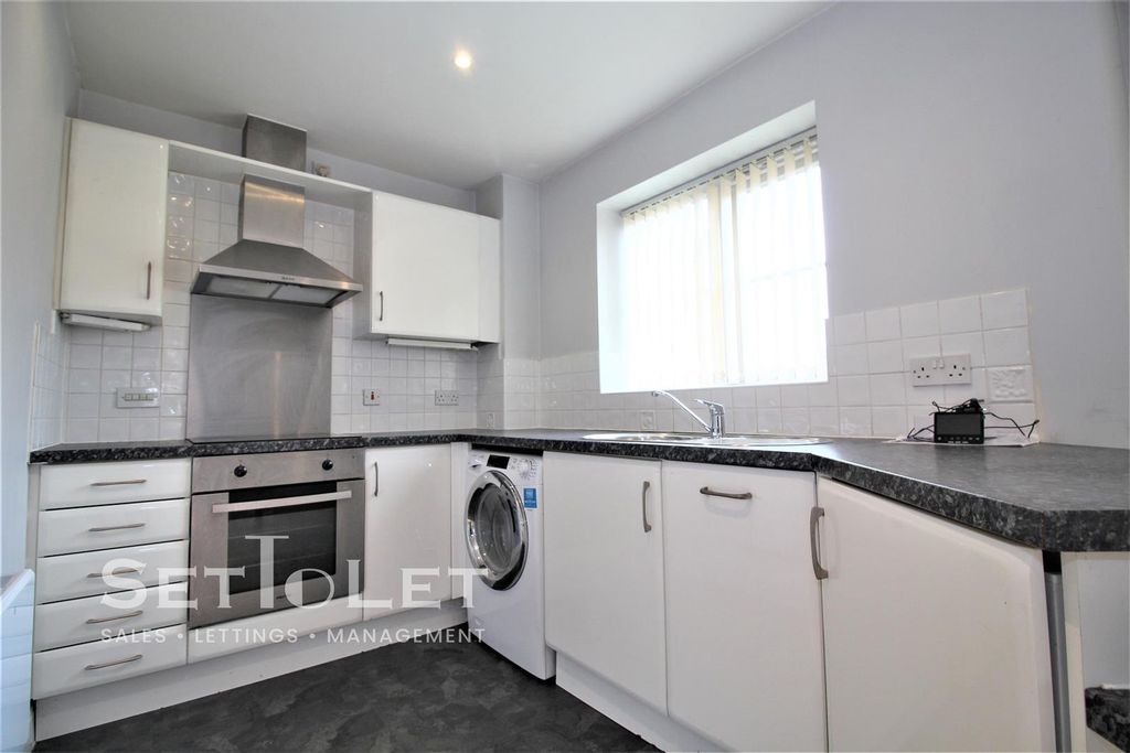 Property photo 3 of 10 Img_1002 - Copy.Jpg