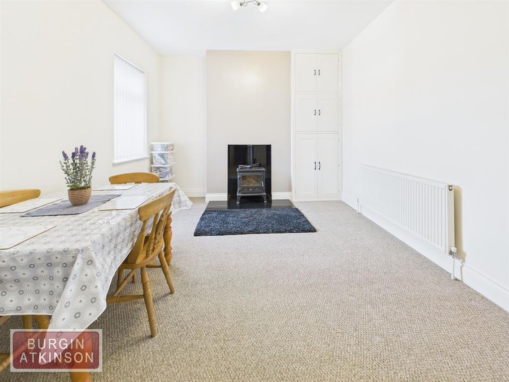 Property photo 3 of 30 Cam01619G0-Pr0109-Still006.Jpg