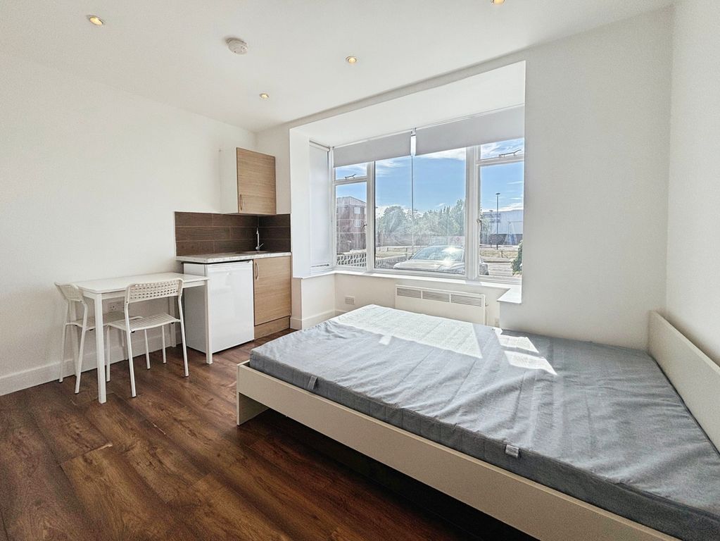 Property photo 1 of 3 Pbox-Img.Jpg