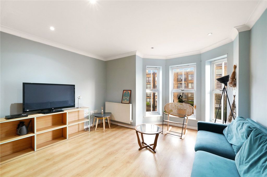 Property photo 3 of 12 Picture No. 14