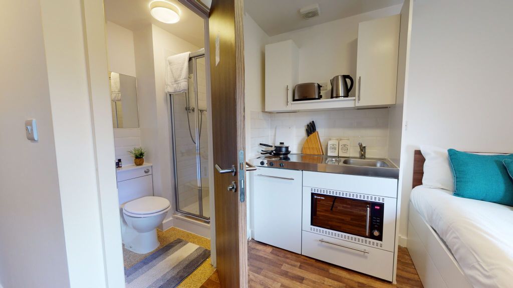 Property photo 3 of 5