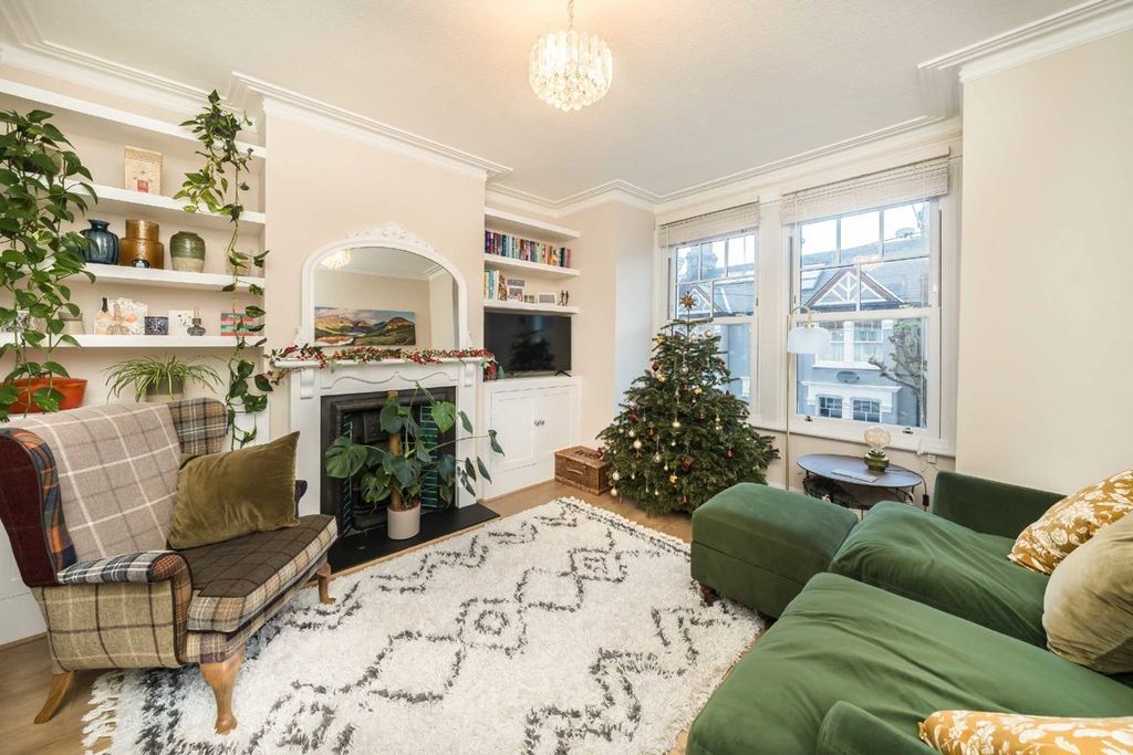 Property photo 2 of 6