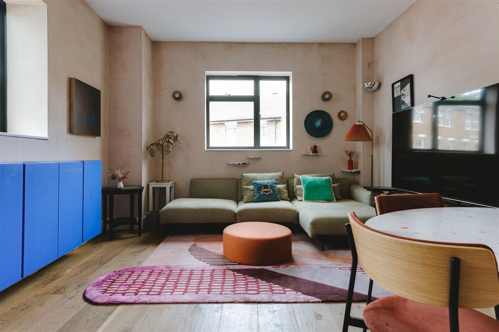 Property photo 1 of 27 Chester Studios-9.Jpg