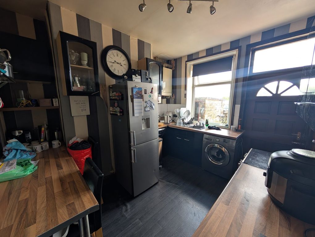 Property photo 3 of 5