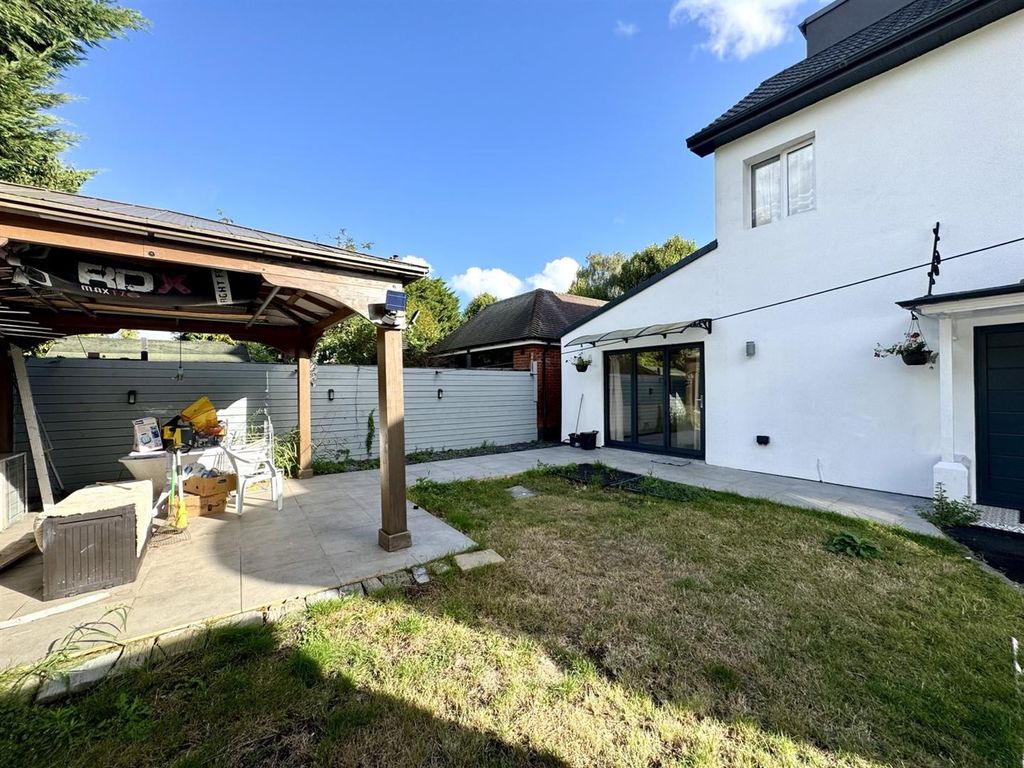 Additional image 45 of 5 bed semi-detached house for saleCheyne Walk, Croydon CR0