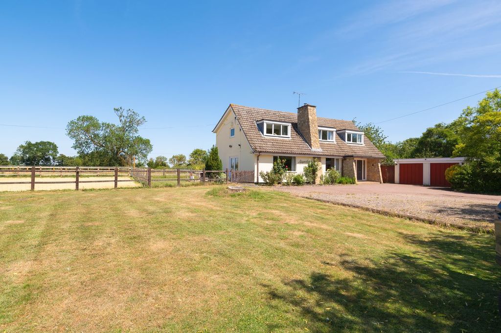 Property photo 1 of 41