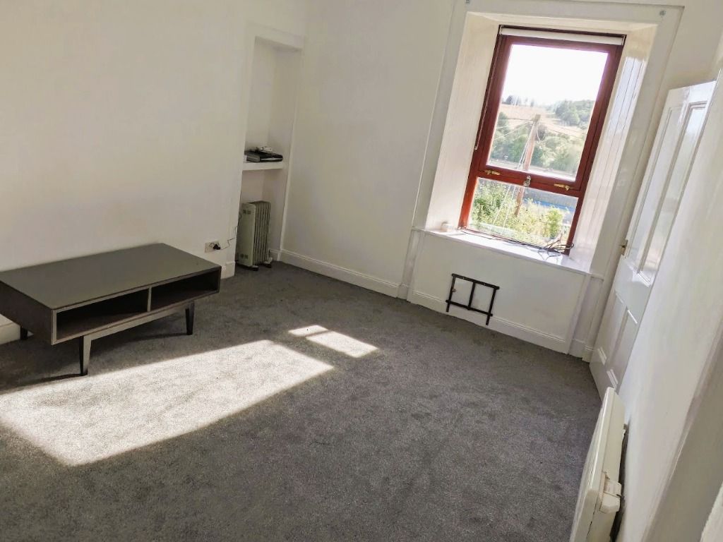 Property photo 1 of 10 Photo 1