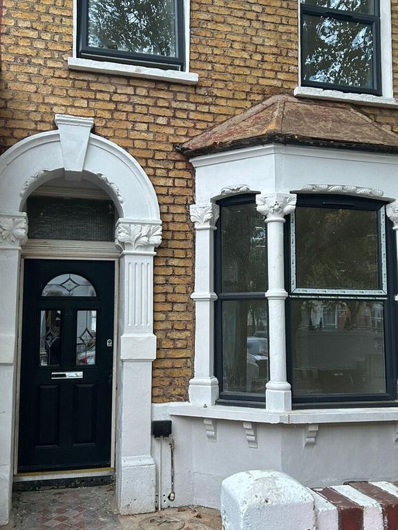 Property photo 1 of 1 287006_25Stgeorgessquare_Img_11_0000