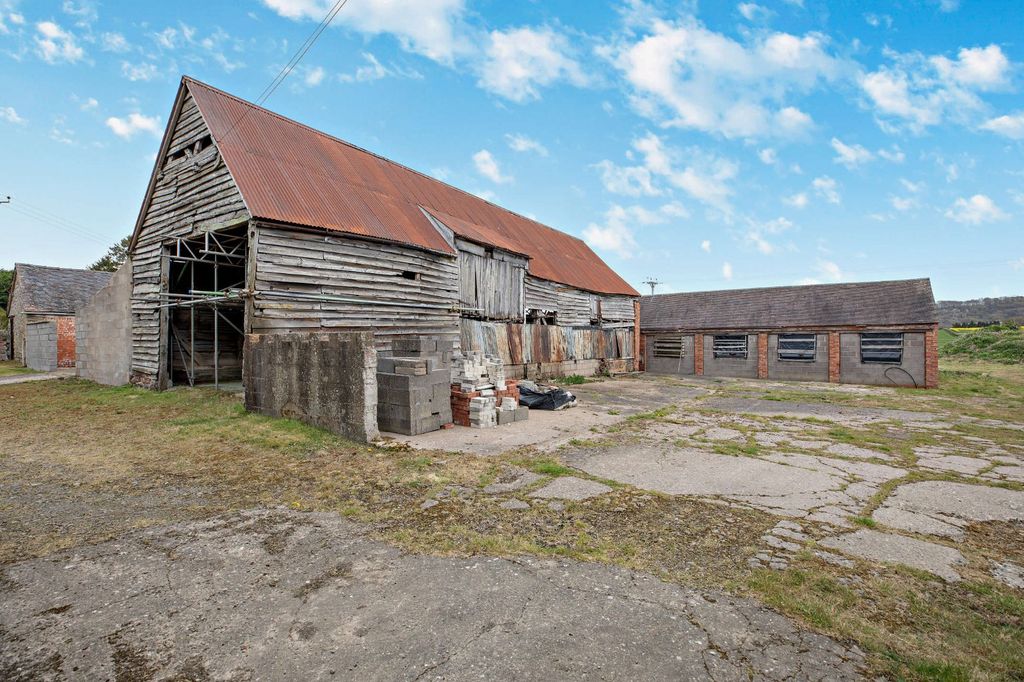 Property photo 3 of 19 Picture No. 14