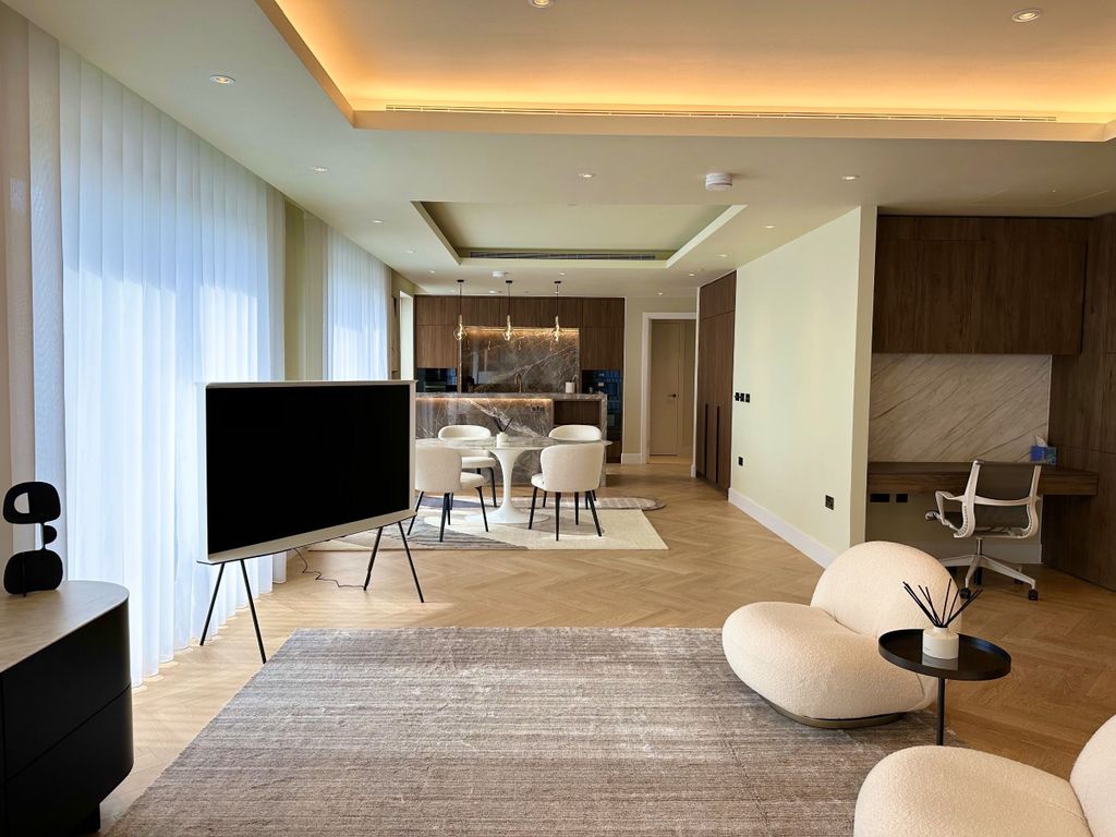 Property photo 1 of 35