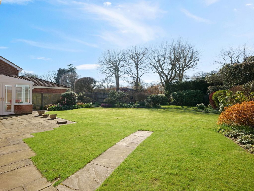 Property photo 3 of 25