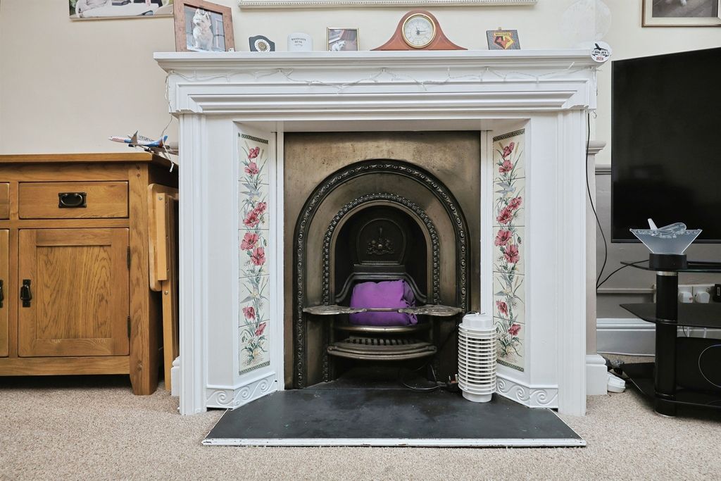 Property photo 3 of 16