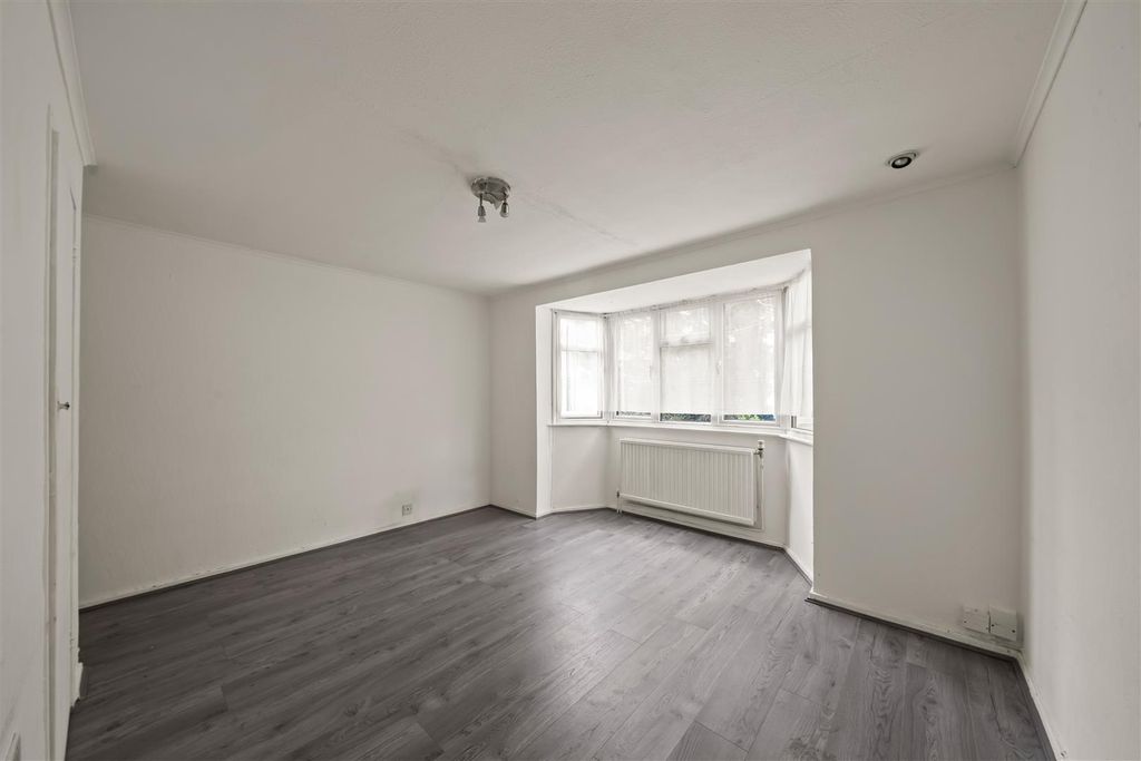 Property photo 3 of 8 Dsc09375.Jpg