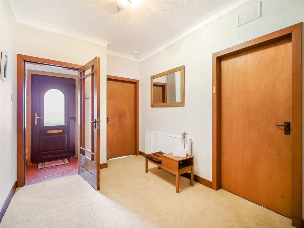 Property photo 2 of 19 Picture No. 03