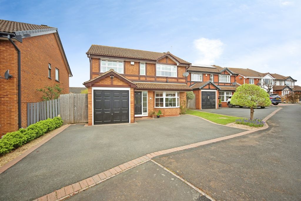 Property photo 1 of 21