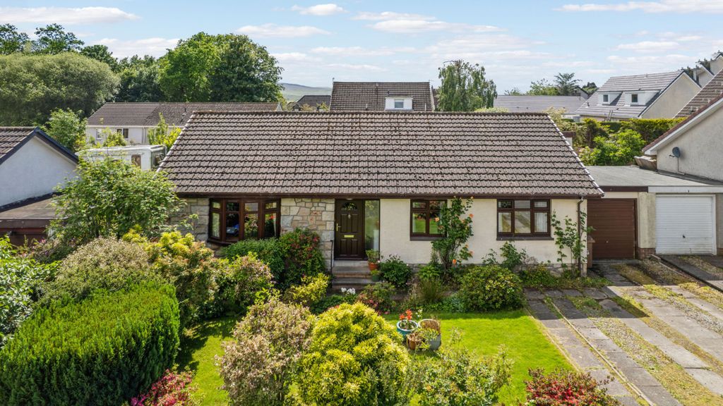 Property photo 1 of 45