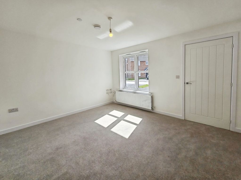 Property photo 2 of 20 Picture No. 16