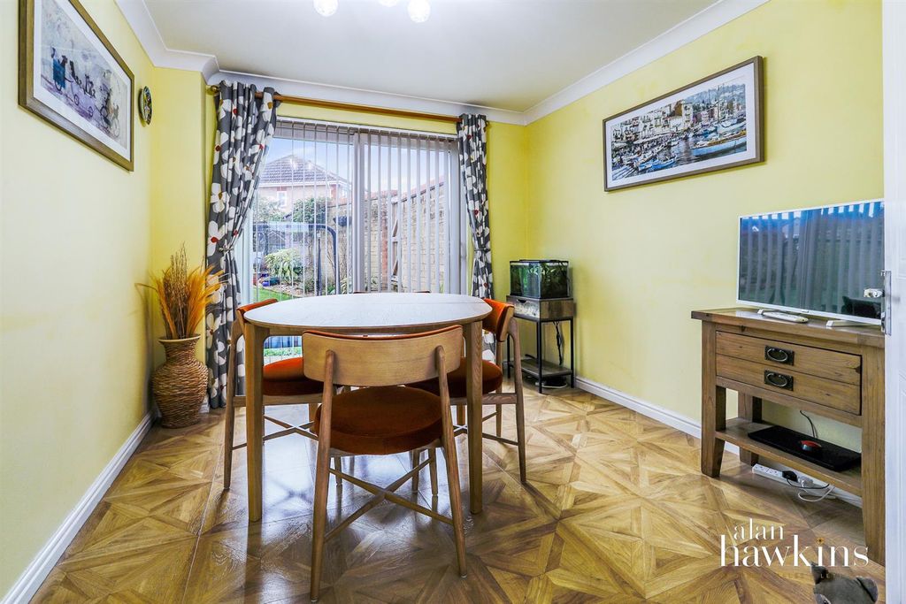 Property photo 3 of 15 3472-111.Jpg