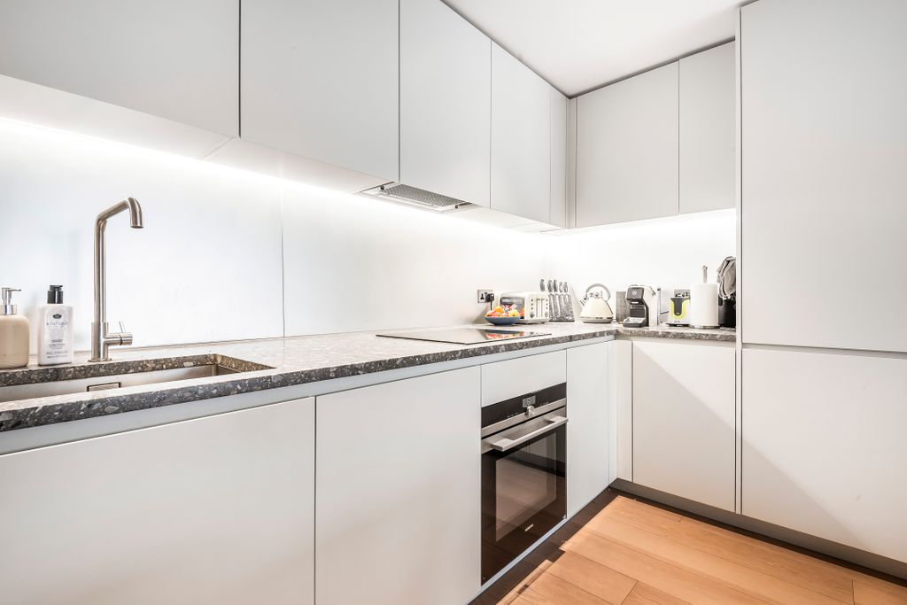 Property photo 3 of 15 Kitchen.Jpg