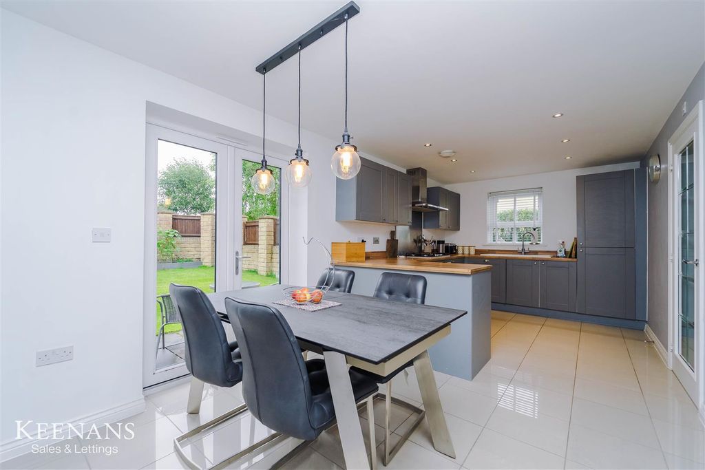 Property photo 2 of 47 2.Jpg