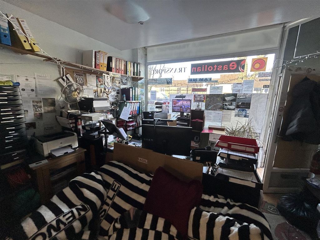 Property photo 3 of 5 Img_2103.Jpeg