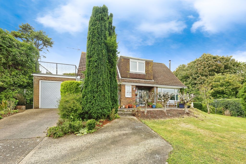 Property photo 1 of 17 Photo