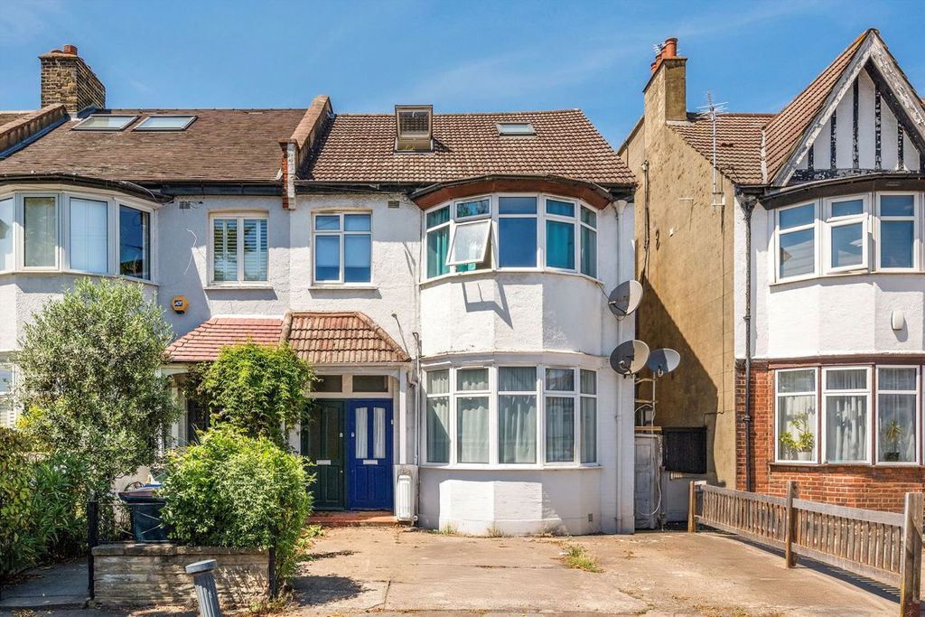Property photo 1 of 6