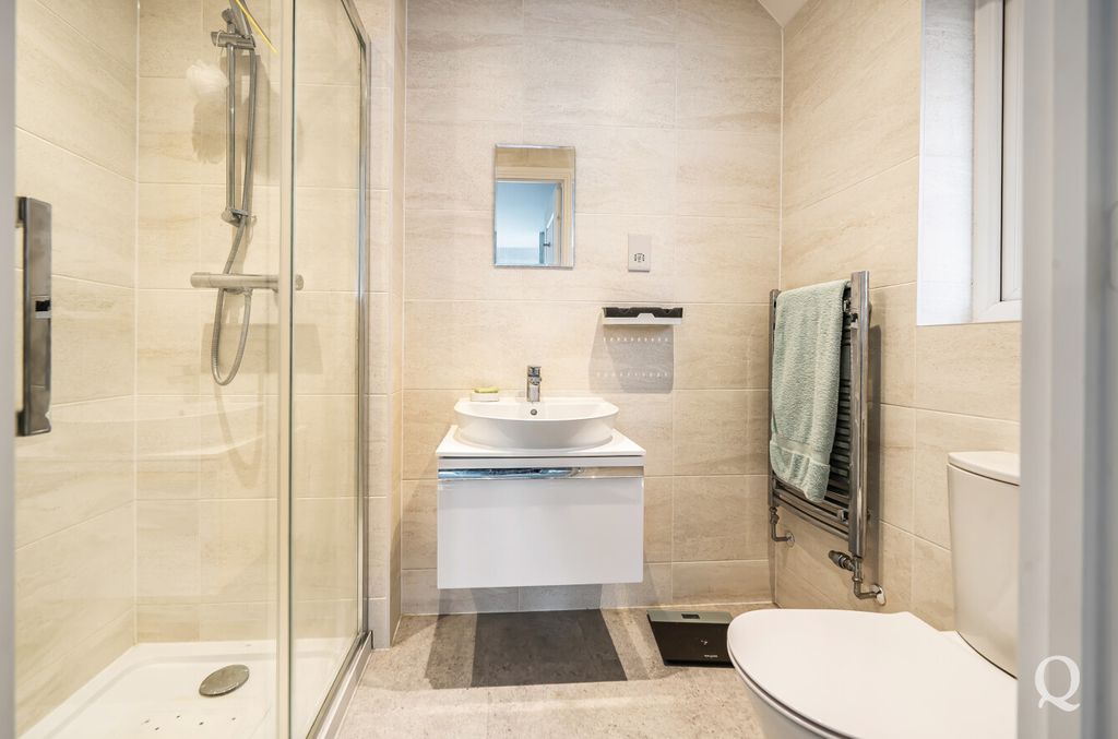 Property photo 3 of 27 Dabe9E74-5E3c-4Df...