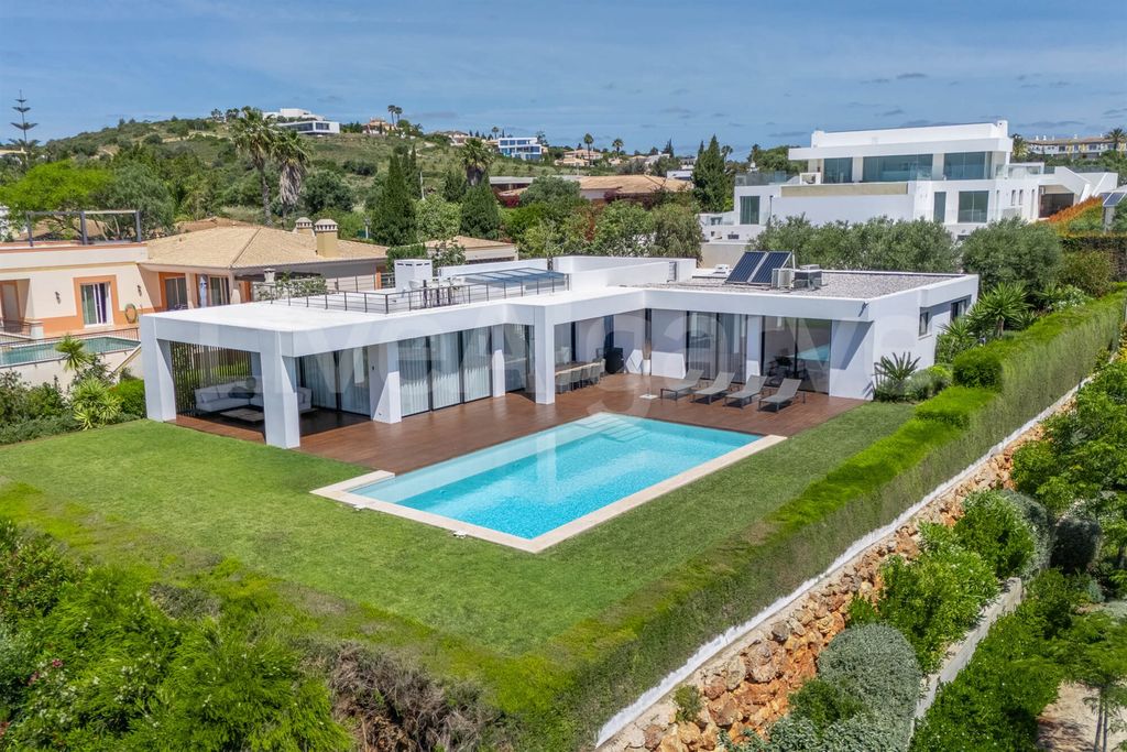 Property photo 1 of 63 Luxury | Oceanfront T3+2 Villa With Direct Palmares Golf Access, Vale Da Lama For Sale – Lagos