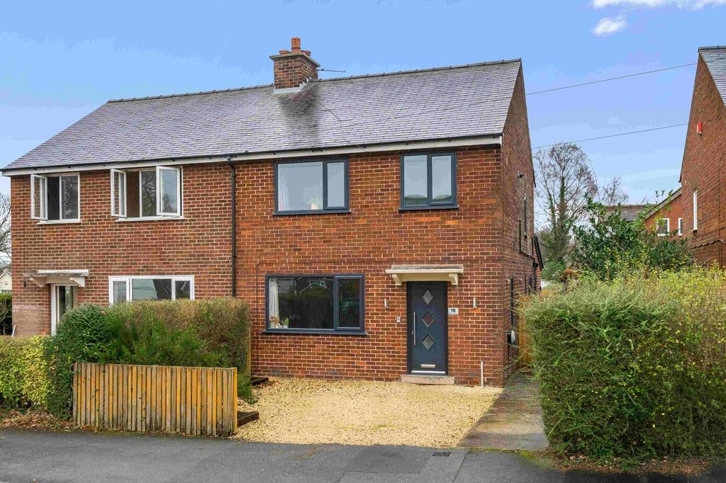 Property photo 1 of 25