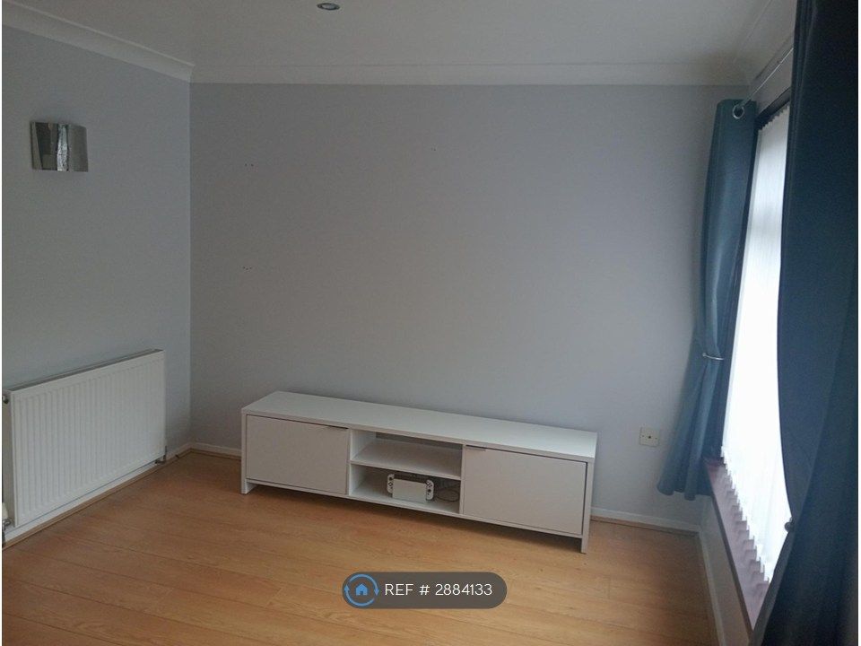 Property photo 2 of 15 Living Room