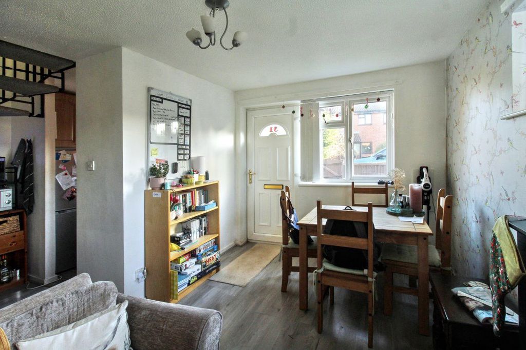 Property photo 3 of 12