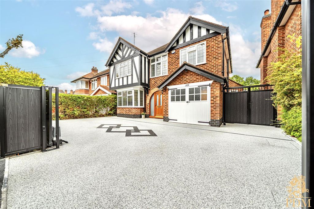 Property photo 1 of 21 25044-04 186 Harrow Road_002 Copy.Jpg