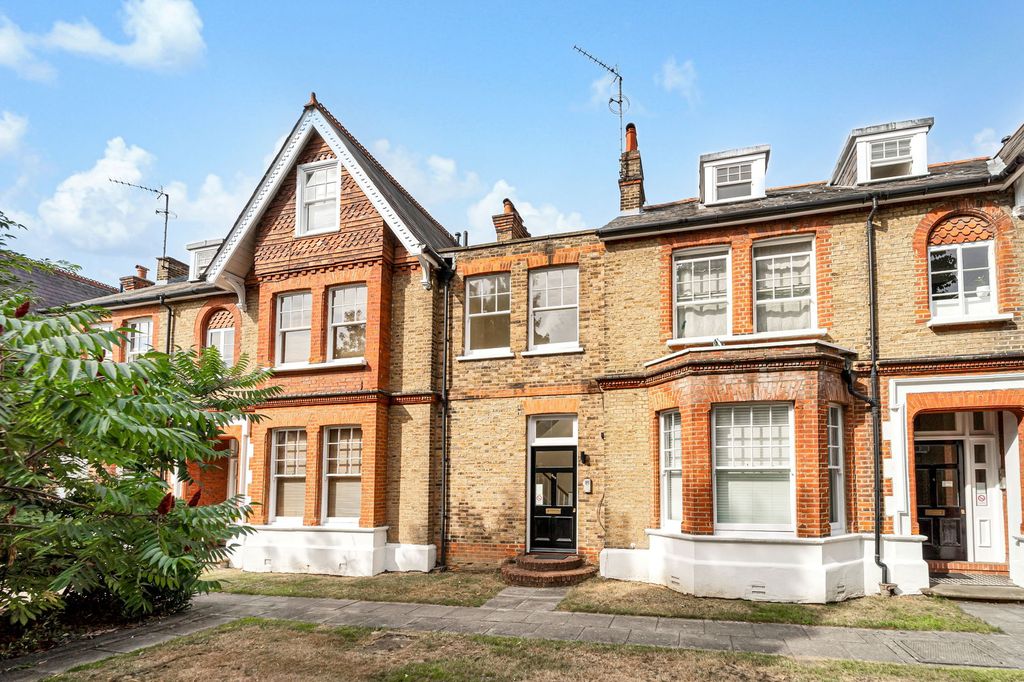 Property photo 1 of 12
