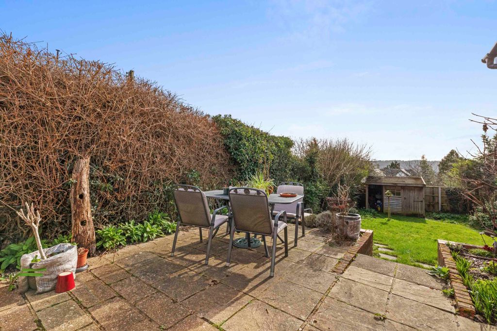 Property photo 2 of 15 91 The Ridgeway, Sl7 3Lh (Low Res)-11