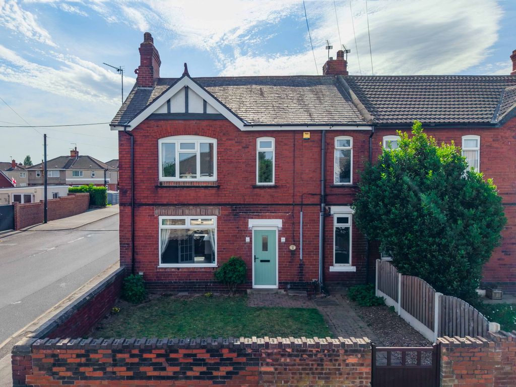 Property photo 1 of 32