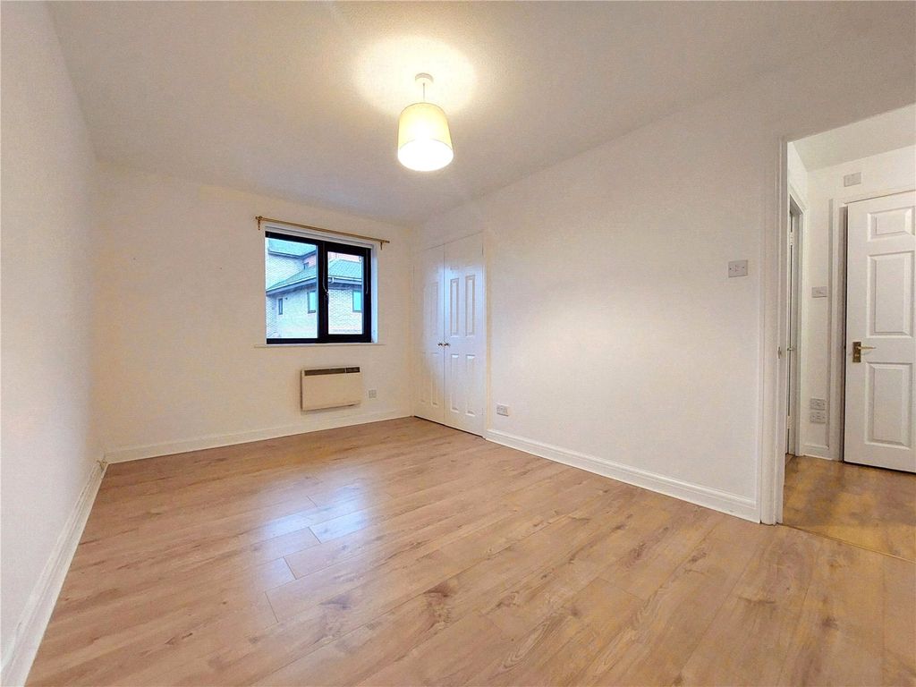 Property photo 3 of 7 Picture No. 08