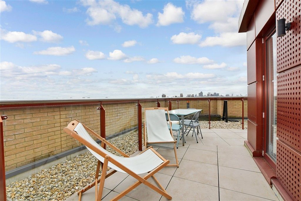 Property photo 2 of 15 Balcony / Terrace