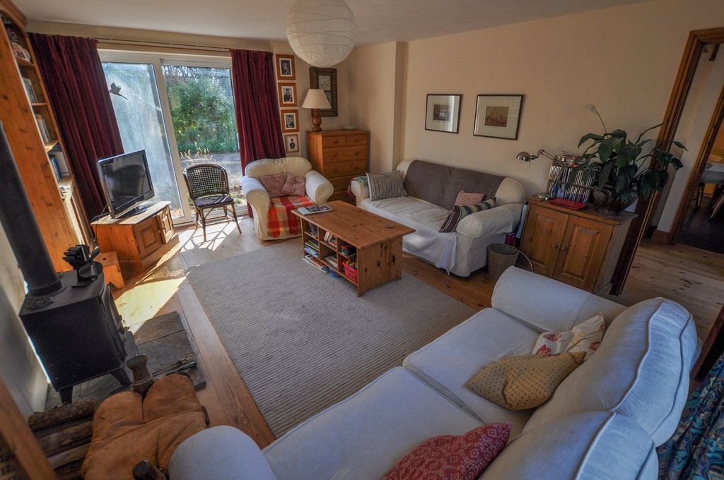 Property photo 3 of 22