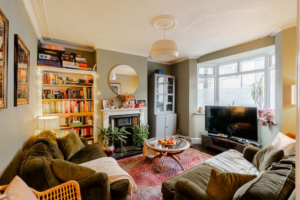 Property photo 1 of 14 1