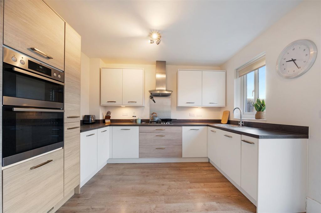 Property photo 3 of 21 Kitchen-Diner