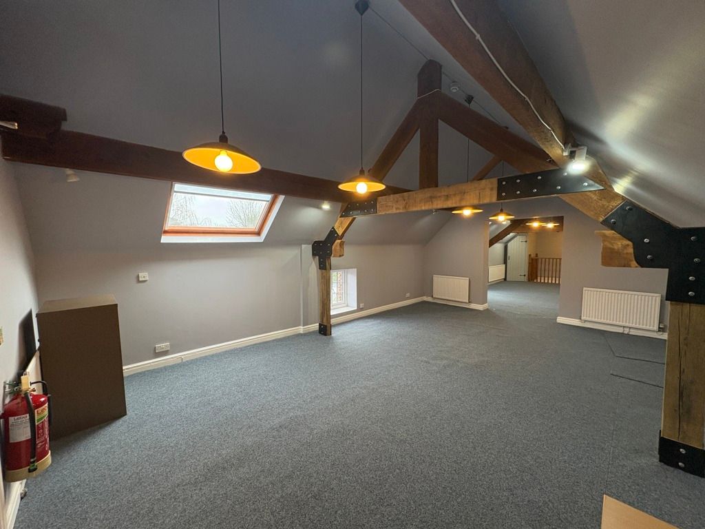 Property photo 3 of 8 Photo 33