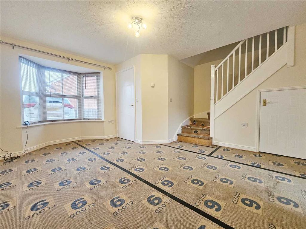 Property photo 2 of 6 Lounge